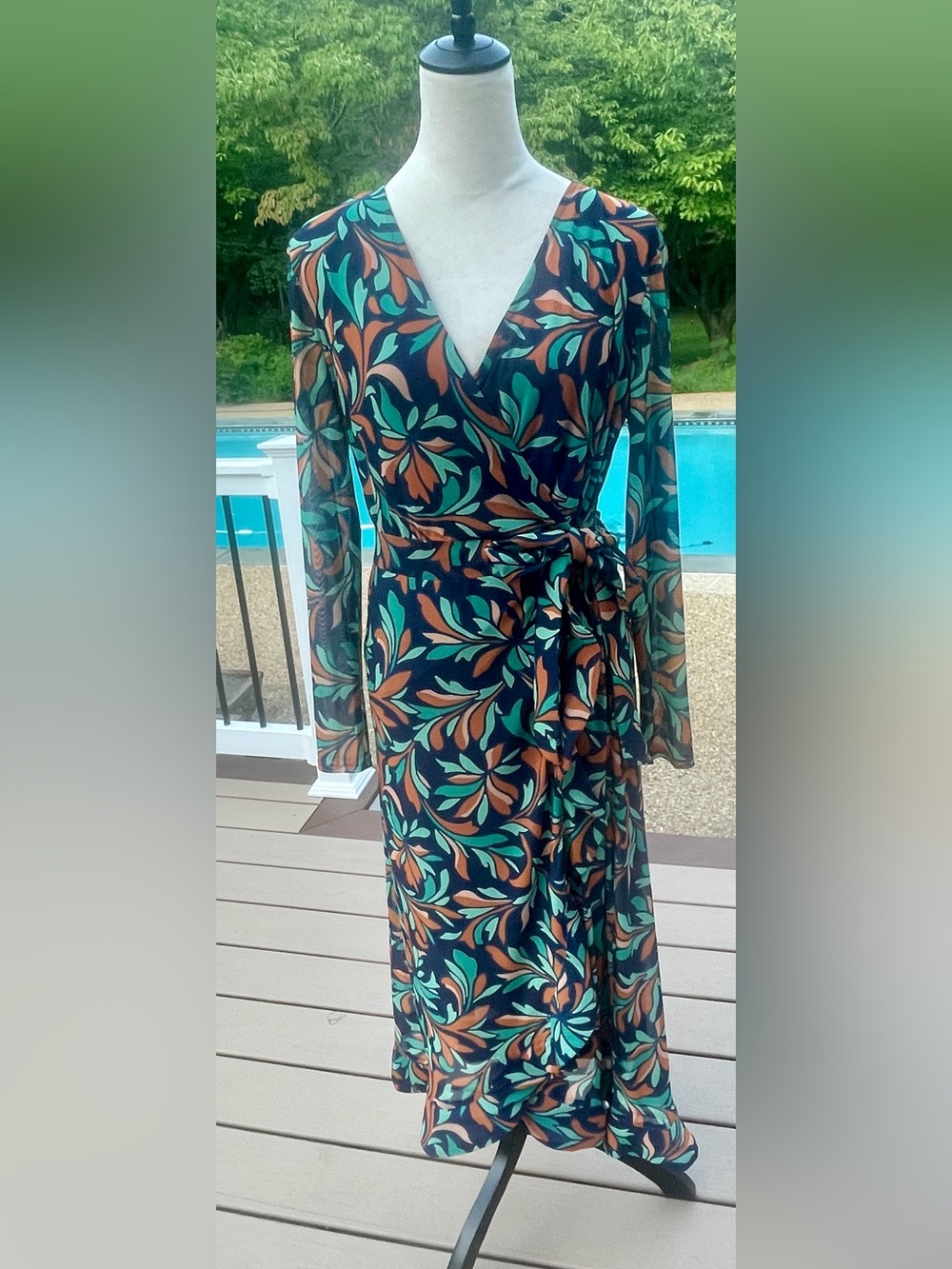 Christian Siriano C Wonder Mesh Faux-Wrap Midi Dress. Medium. So flattering! - Picture 2 of 4